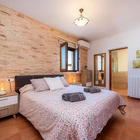 Dos Estels Villa